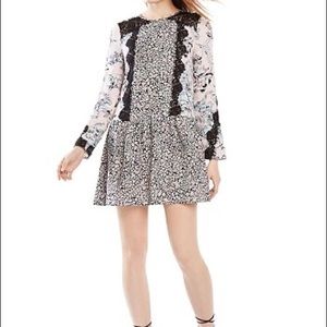NWT BCBGMAXAZRIA
Bryanne Lace Inset mini cocktail Dress floral long sleeve BCBG